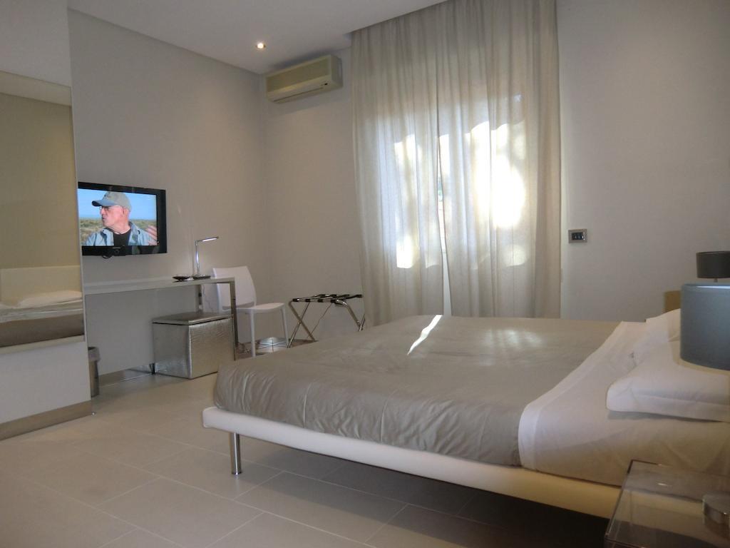 B&Beach Cagliari Guest House Szoba fotó