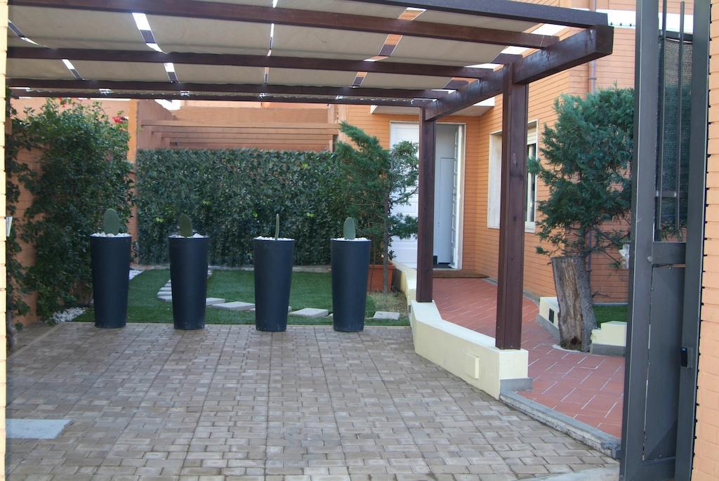 B&Beach Cagliari Guest House Kültér fotó