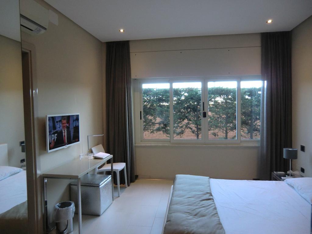 B&Beach Cagliari Guest House Szoba fotó