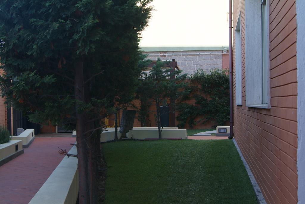 B&Beach Cagliari Guest House Kültér fotó