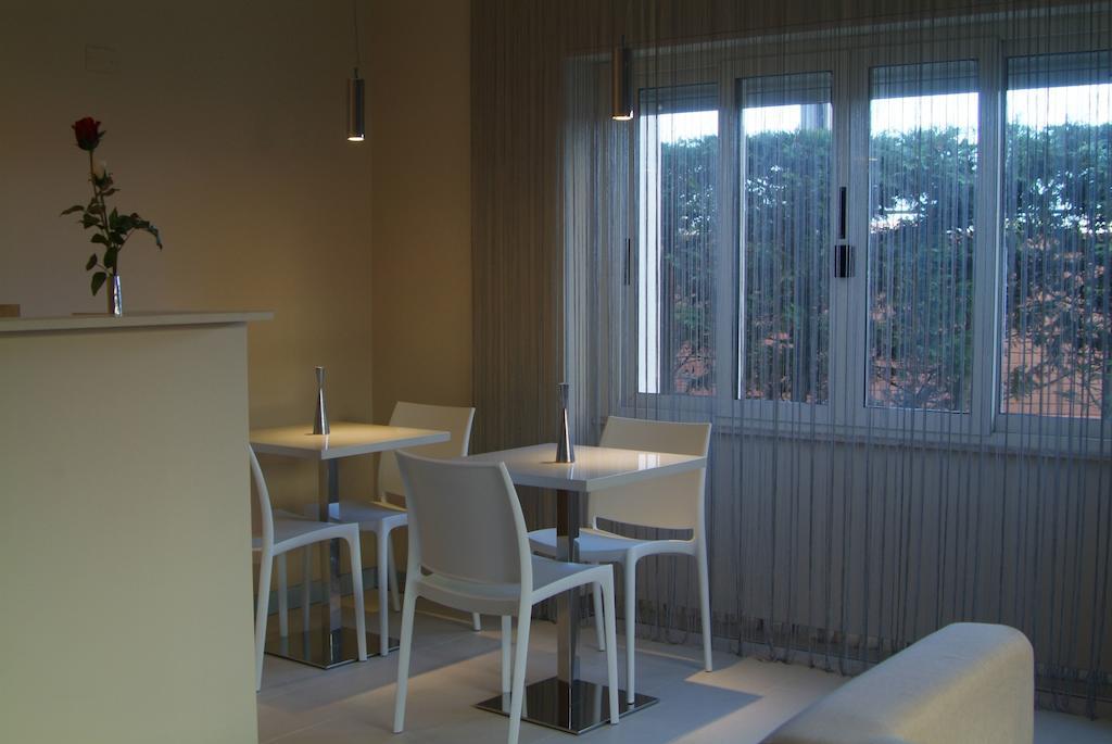 B&Beach Cagliari Guest House Kültér fotó