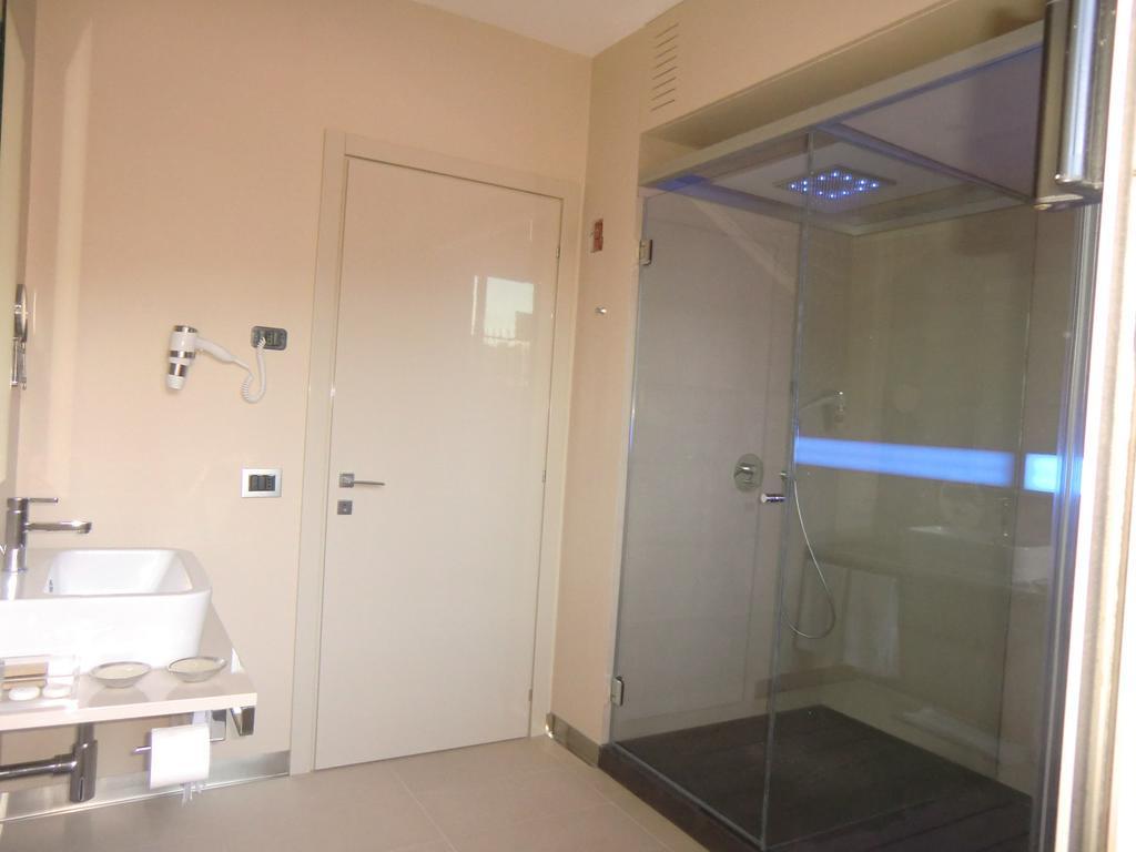 B&Beach Cagliari Guest House Kültér fotó